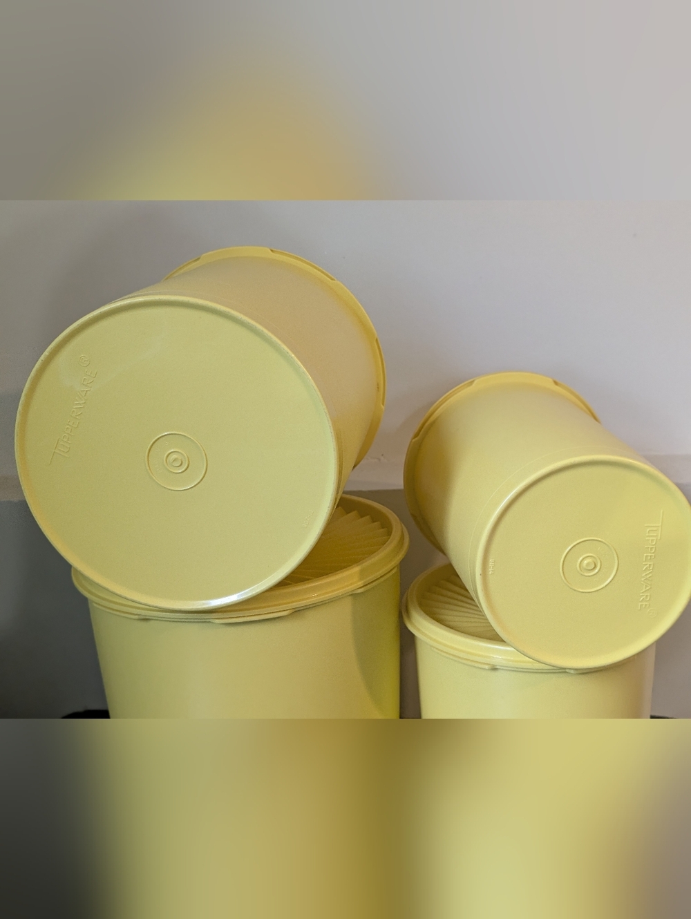 Tupperware Vintage 70's Daffodil Yellow Servalier Nesting Canister Set W/Lids - Picture 10 of 13